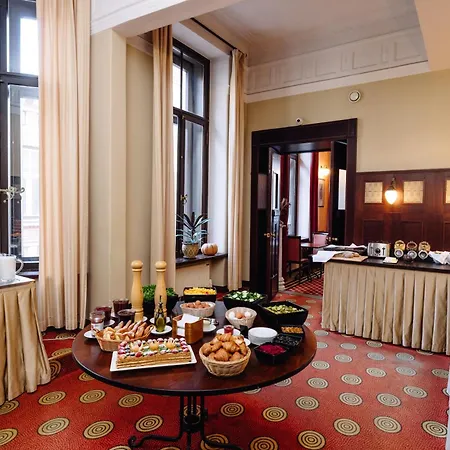 Hestia Barons Old Town 호텔