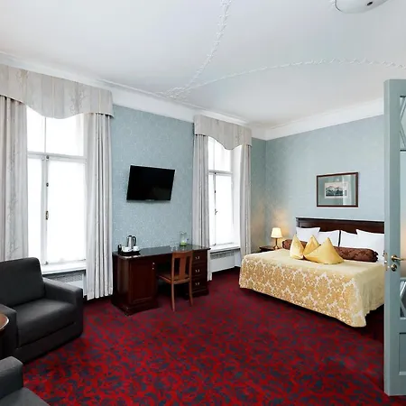 Hestia Barons Old Town 4* 탈린