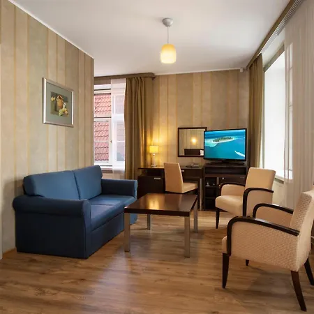 Hestia Barons Old Town 4* تالين