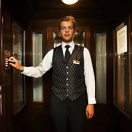 Hestia Barons Old Town Hotel Talin