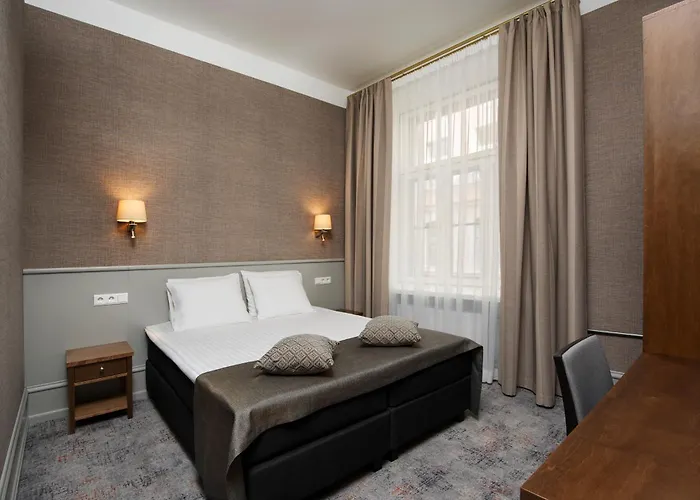 Hestia Barons Old Town