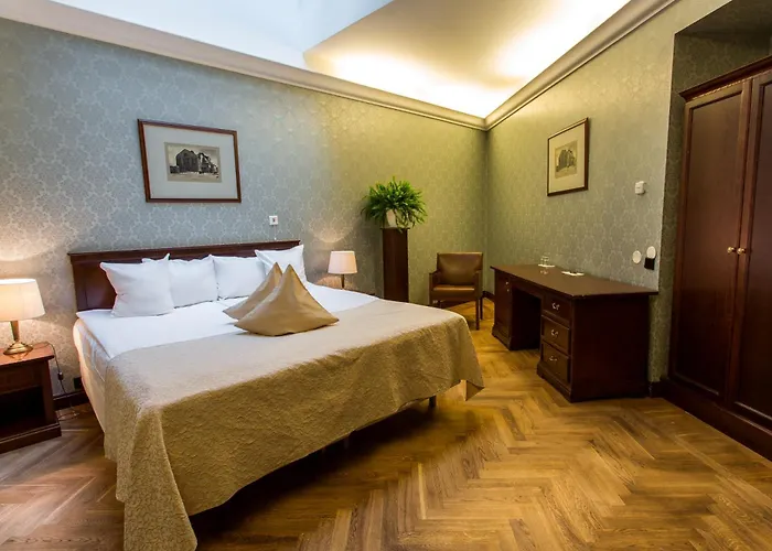 Hotell Hestia Barons Old Town 4*