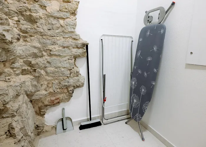 Hestia Barons Old Town Hotel 4*