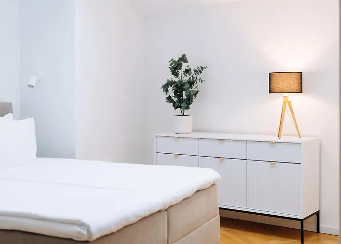 Hotell Hestia Barons Old Town 4*