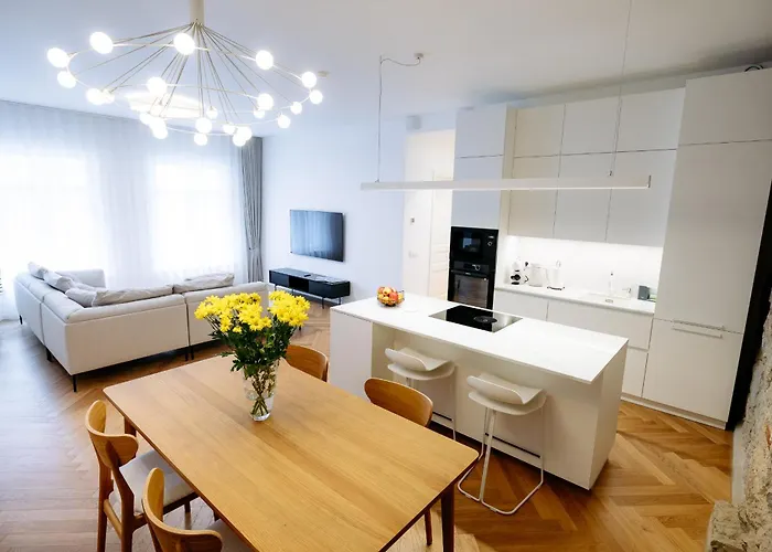 Hestia Barons Old Town 酒店